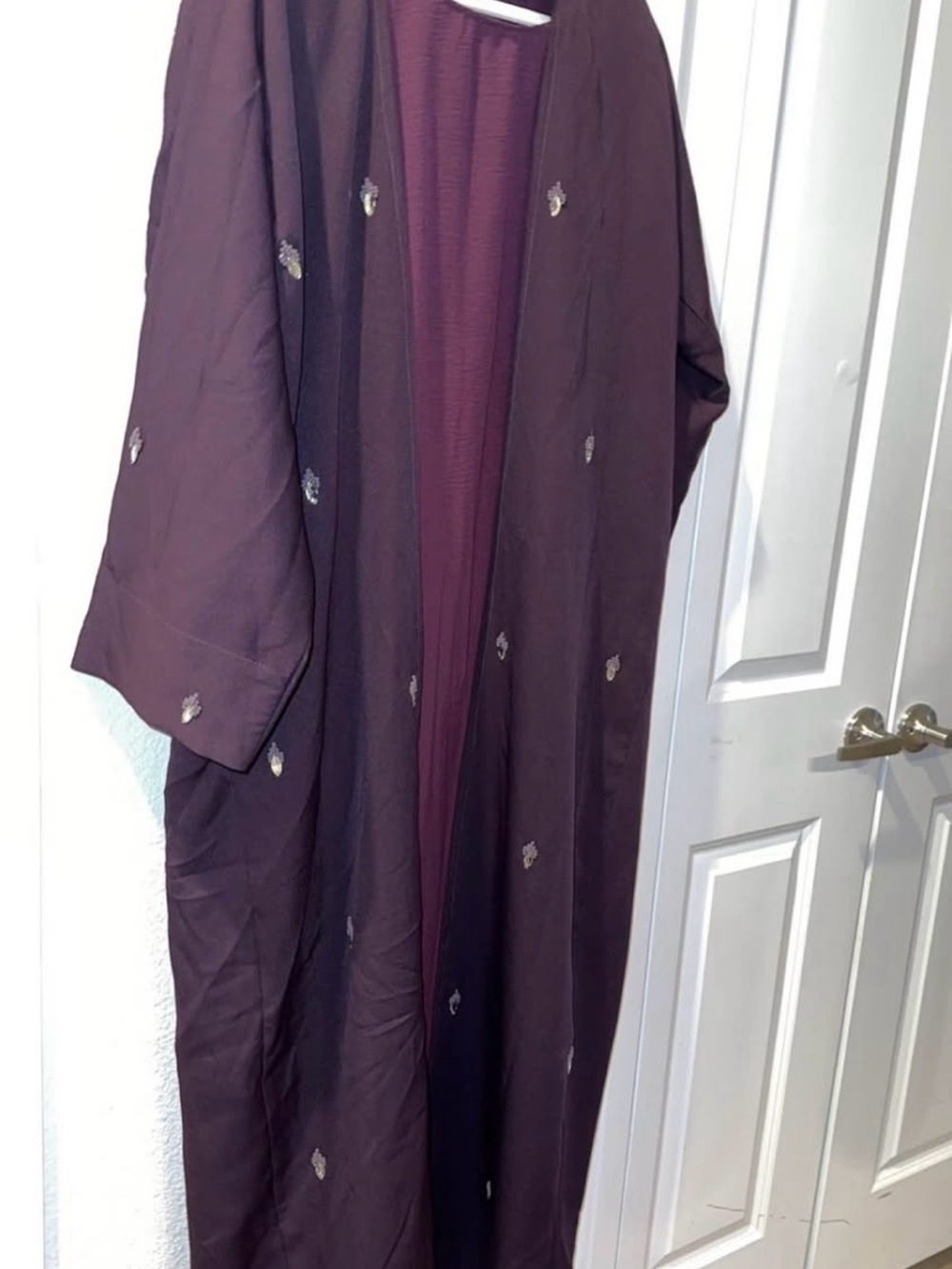 Woman’s Dubai abaya